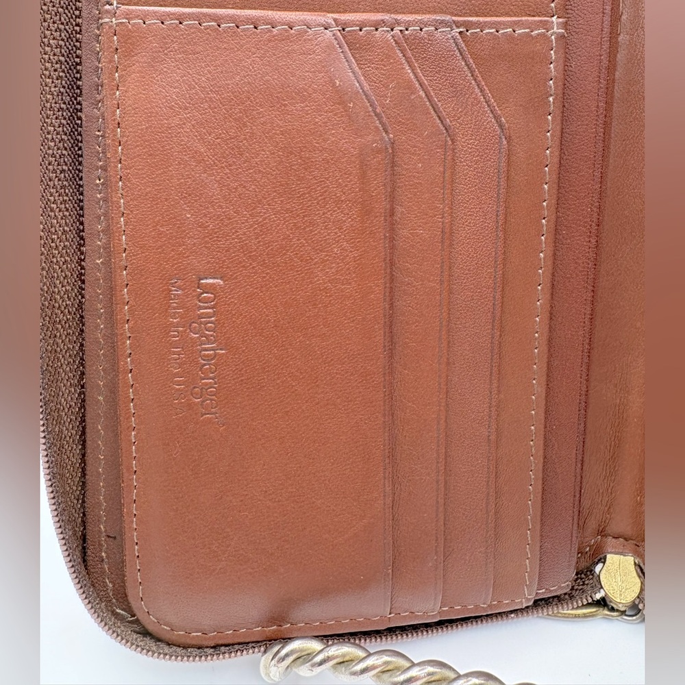 Longaberger Leather Zip Close Wallet
PLEASE SEE ALL PHOTOS & READ DESCRIPTION - Picture 6 of 13